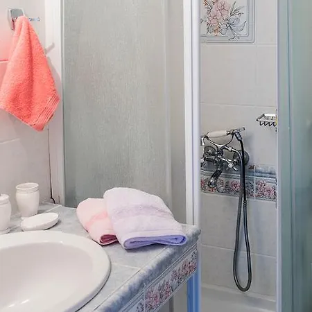 Thalassa Luxury PalaiónTsiflíkion